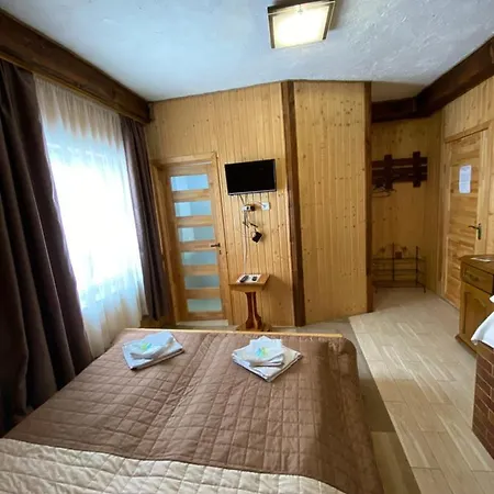 Shulc Guest house Mizhhirya (Transcarpathia)