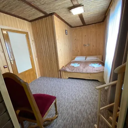 Guest house Shulc Mizhhirya (Transcarpathia)