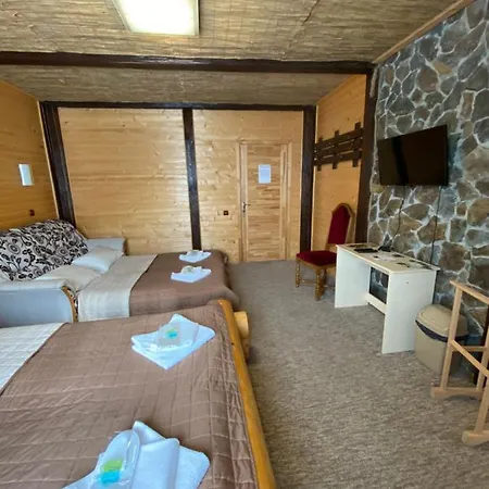 Guest house Shulc Mizhhirya (Transcarpathia)