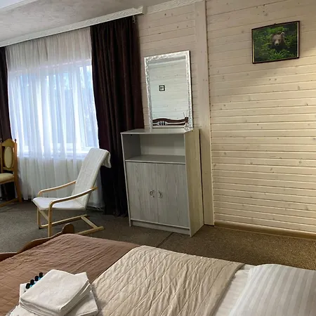 Guest house Shulc Mizhhirya (Transcarpathia)